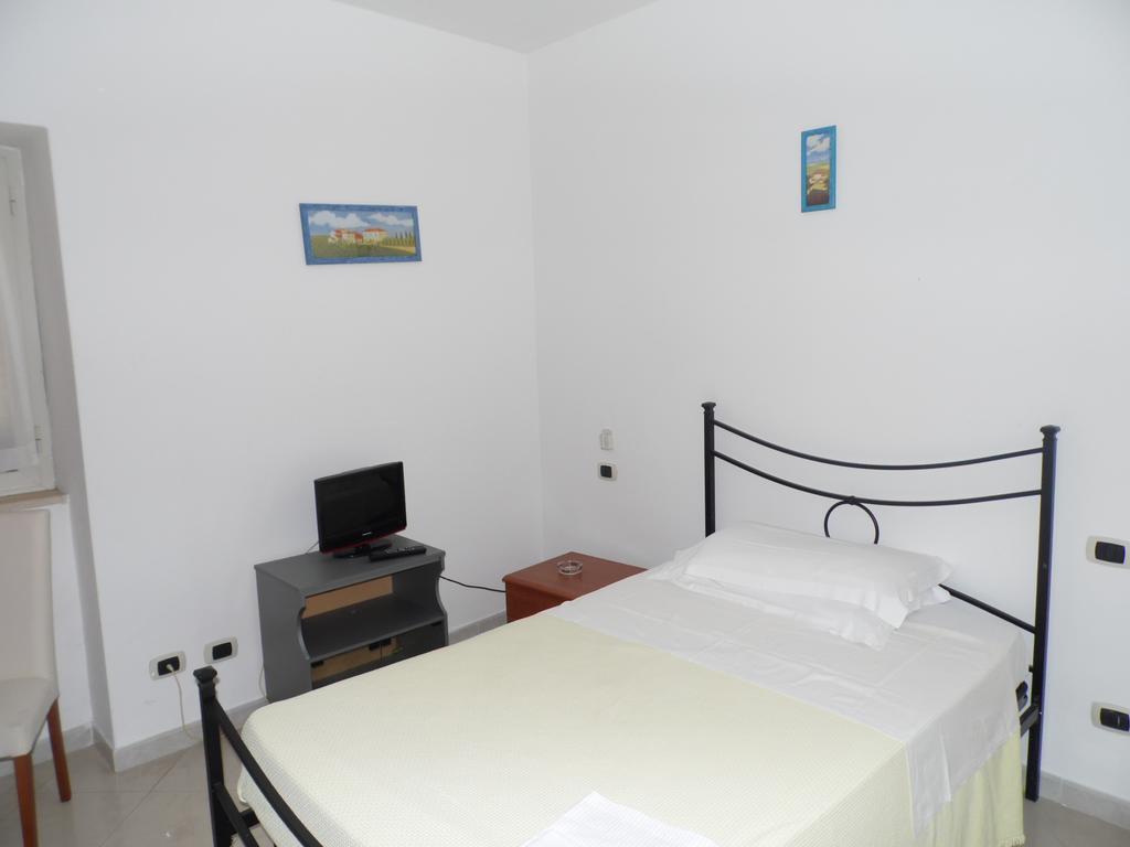 Hotel Ai Vecchi Tempi Frattocchie Habitación foto